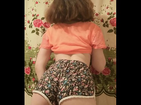❤️ Giovane pupa sexy fa uno striptease riprendendo i suoi pantaloncini alla telecamera ️❌ Sluts al it.pornsos-com.ru ️❤